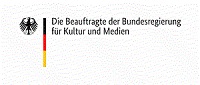 Logo der Beauftragten der Bundesregierung f&uuml;r Kultur und Medien mit Bundesadler und senkrechtem Schwarz-Rot-Gold-Streifen