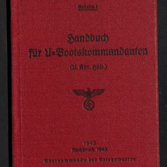 Rotes Taschenhandbuch mit schwarzer Frakturschrift 