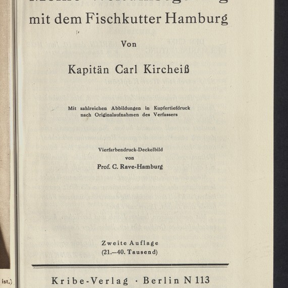 Titelblatt des Buchs ‚Meine Weltumsegelung mit dem Fischkutter Hamburg‘ von Kapitän Carl Kircheiß mit Verlagsangabe Kribe‑Verlag Berlin, Hinweis ‚Zweite Auflage‘ und Stempel/Logo des Internationalen Maritimen Museum Hamburg.