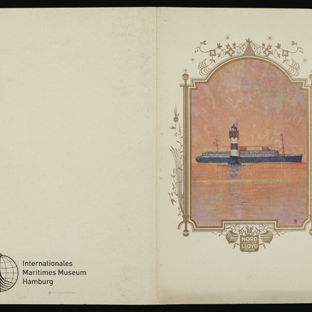 Geöffnete Broschüre: links Museumslogo, rechts goldgerahmtes Bild eines Schiffs vor einem Leuchtturm mit Norddeutscher Lloyd.